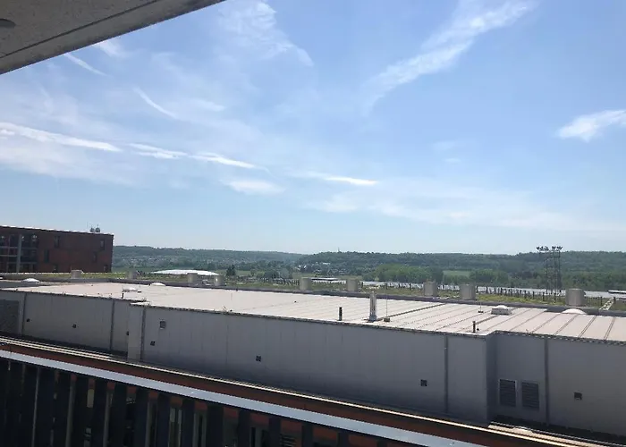 Bright, Modernized At Belval Daire *